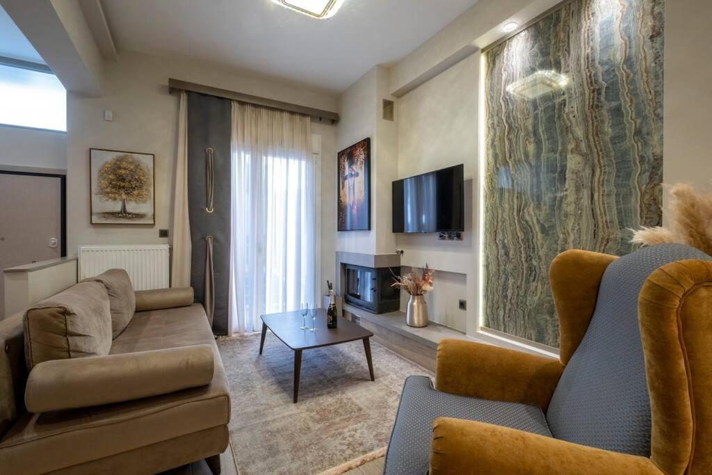 Maison De Luxx A10, Cozy Apartment With Garden In Larissa Exterior foto